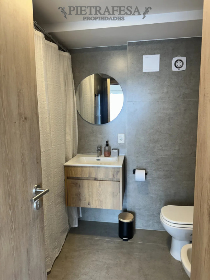Penthouse en alquiler, 1 dormitorio, 1 baño, terraza. Equipado. Cordón. · Foto 12