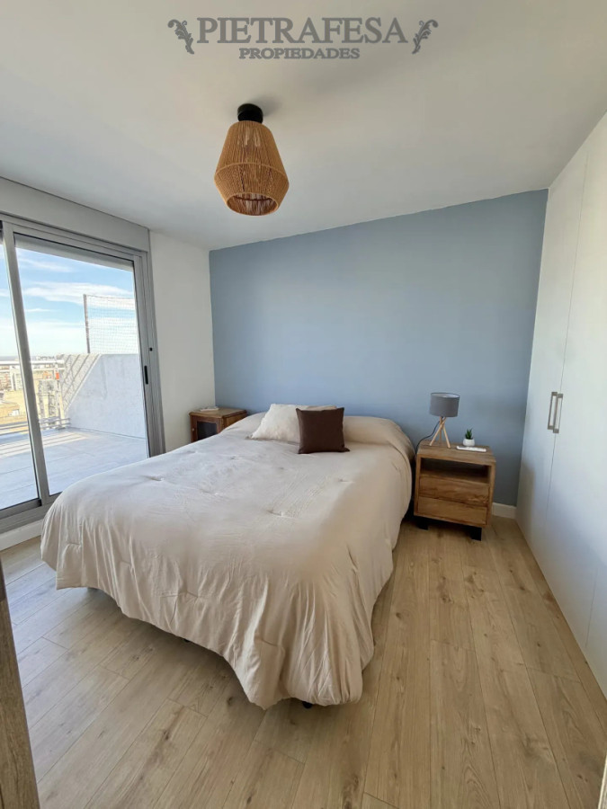 Penthouse en alquiler, 1 dormitorio, 1 baño, terraza. Equipado. Cordón. · Foto 11