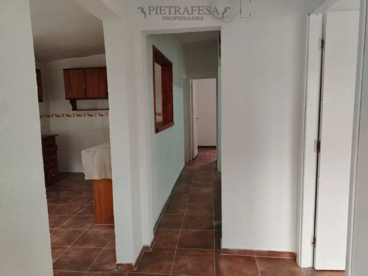 Casa en alquiler, 2 dormitorios, 1 baño, patio, cochera. El Pinar. · Foto 9