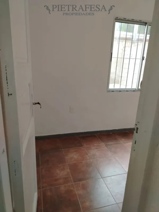 Casa en alquiler, 2 dormitorios, 1 baño, patio, cochera. El Pinar. · Foto 11