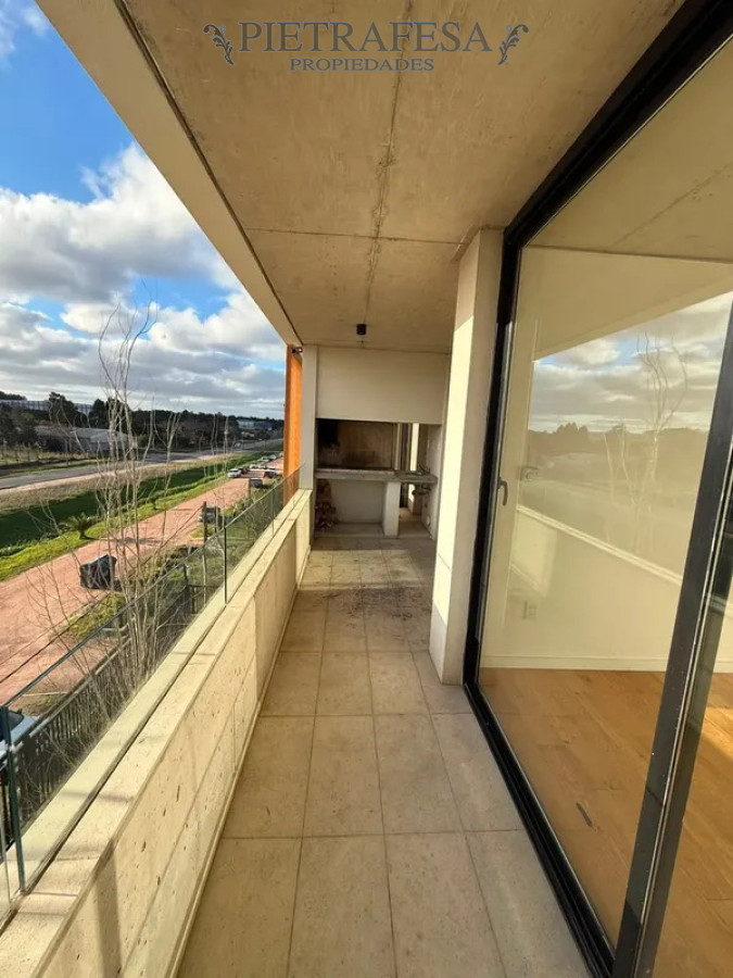 Apartamento en alquiler, 1 dormitorio, 1 baño, terraza con parrillero, garaje. Carrasco Norte. · Foto 11