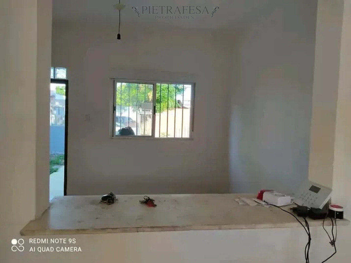 Apartamento en alquiler, 2 dormitorios, 1 baño, patio, cochera. Flor de Maroñas. · Foto 9