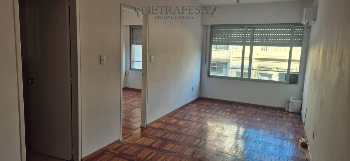 Apartamento en alquiler, 1 dormitorio, 1 baño, garaje. Centro. · Foto 9