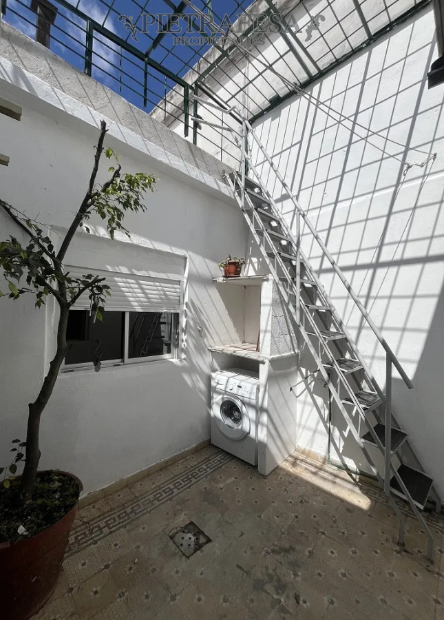Apartamento en alquiler, 2 dormitorios, 1 baño, patio, azotea. Sin gastos comunes. Pocitos. · Foto 12
