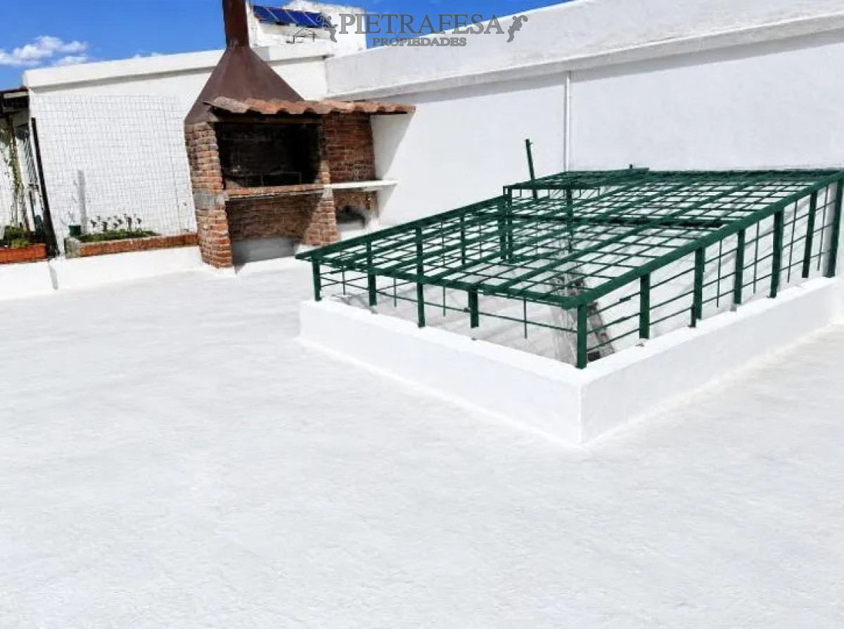 Apartamento en alquiler, 2 dormitorios, 1 baño, patio, azotea. Sin gastos comunes. Pocitos. · Foto 11