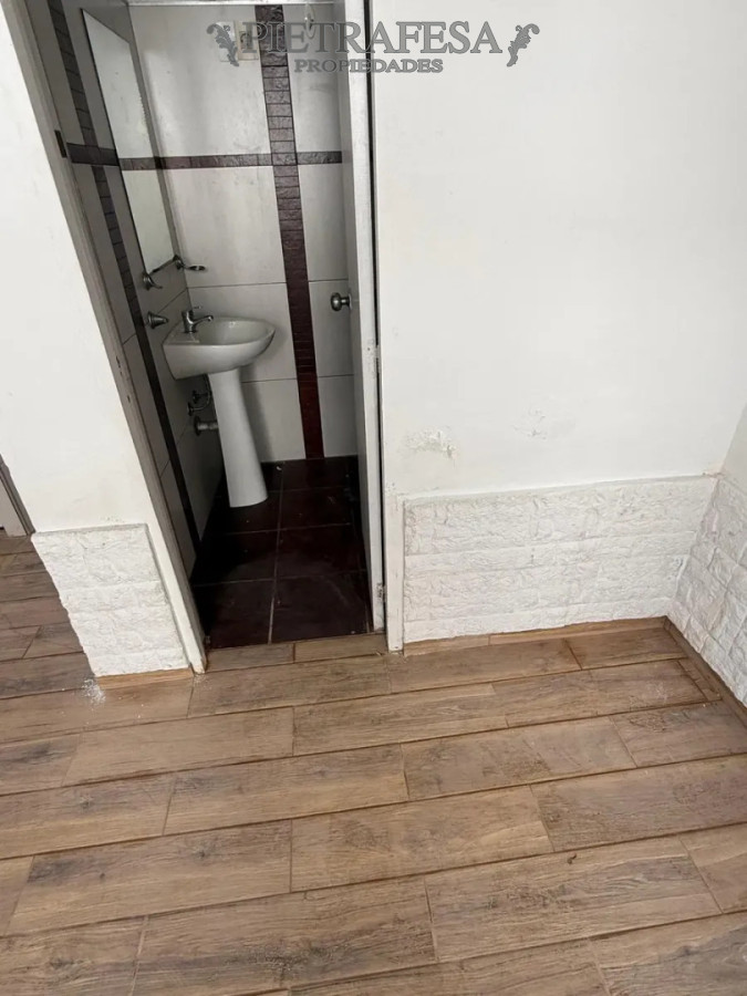 Apartamento en alquiler, 1 baño, patio. Sin gastos comunes. Ituzaingó. · Foto 10