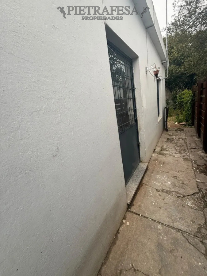 Apartamento en alquiler, 1 baño, patio. Sin gastos comunes. Ituzaingó. · Foto 11