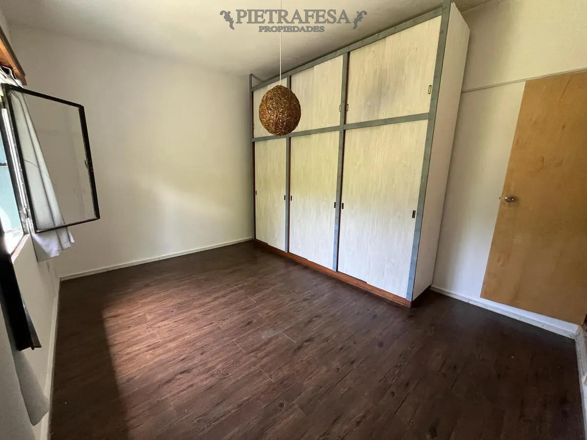 Casa en alquiler, 1 dormitorio, 1 baño, patio, cochera. El Pinar. · Foto 6