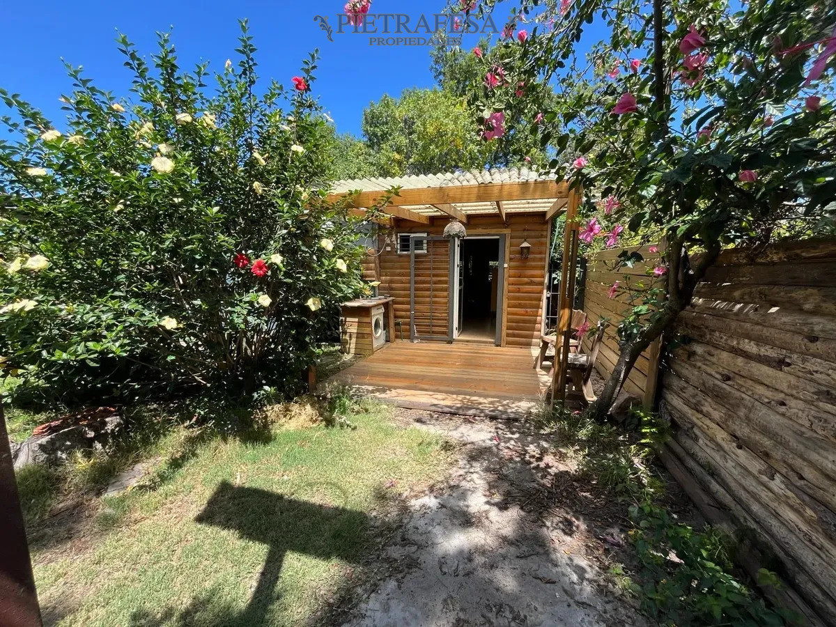Casa en alquiler, 1 dormitorio, 1 baño, patio, cochera. El Pinar. · Foto 10