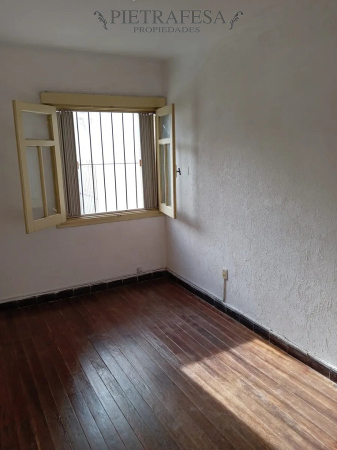 Apartamento en alquiler, 2 dormitorios, 1 baño, patio con parrillero. Parque Batlle. · Foto 11