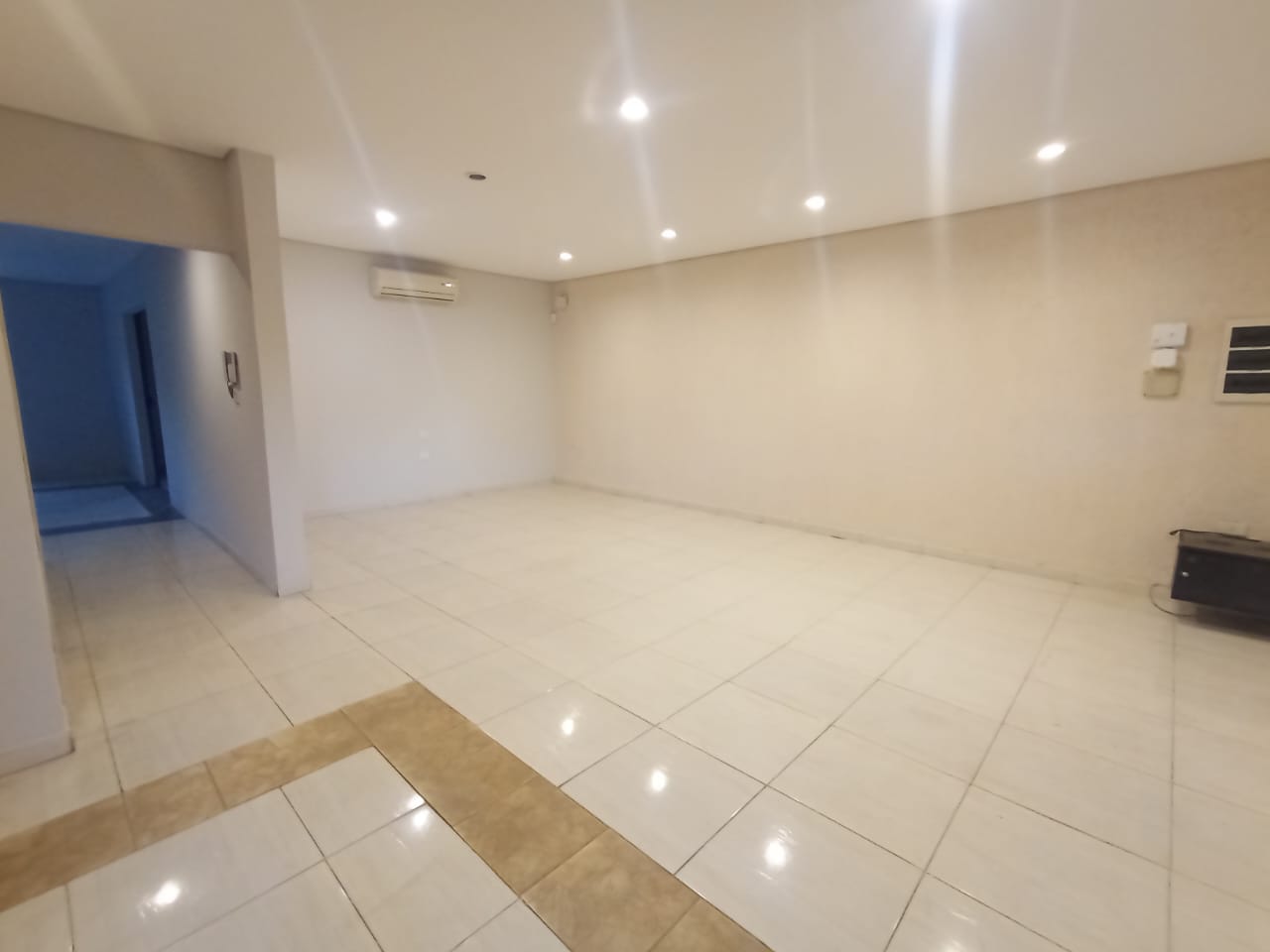 ALQUILER DE RESIDENCIA CON PISCINA EN LAMBARÉ — foto 2