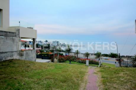 Apartamento De 3 Dormitorios Con Vista Al Mar En Proyecto