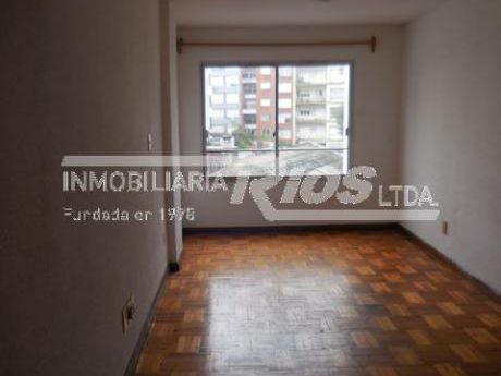Bvar. Artigas Y Fco. Canaro