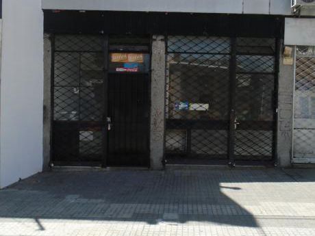 2 Locales Gemelos En Aguada (fdez Crespo Y Asunción)