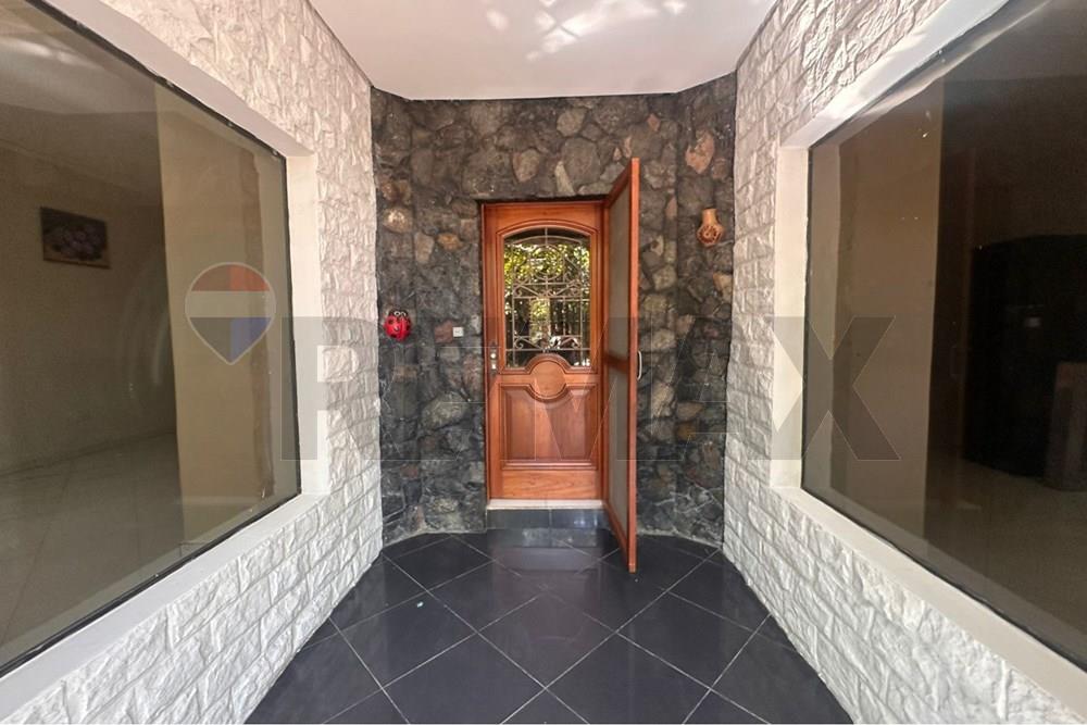 CASA EN ALQUILER - LAMBARÉ — foto 2