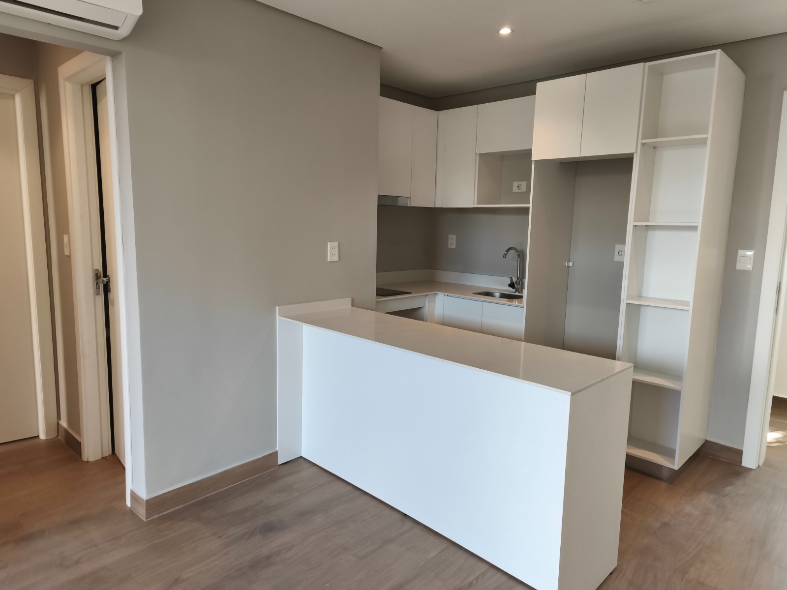 Alquilo Departamento de 1 dormitorio en Asunción, Villa Morra — foto 2