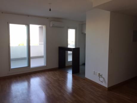 Alquilo! Cordón Sur, Nuevo 2 Dorm!! Consulte!!