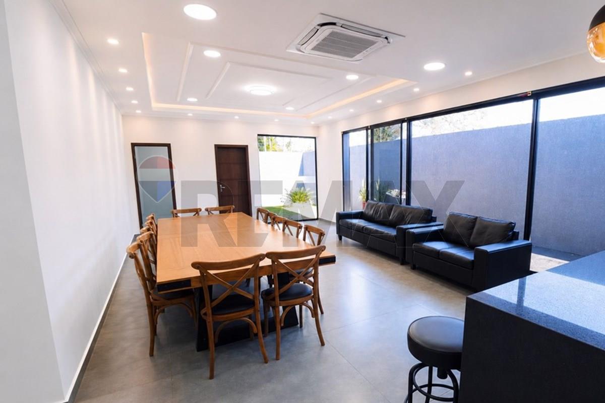 Casa - Venta - Presidente Franco, Alto Paraná, Paraguay — foto 2