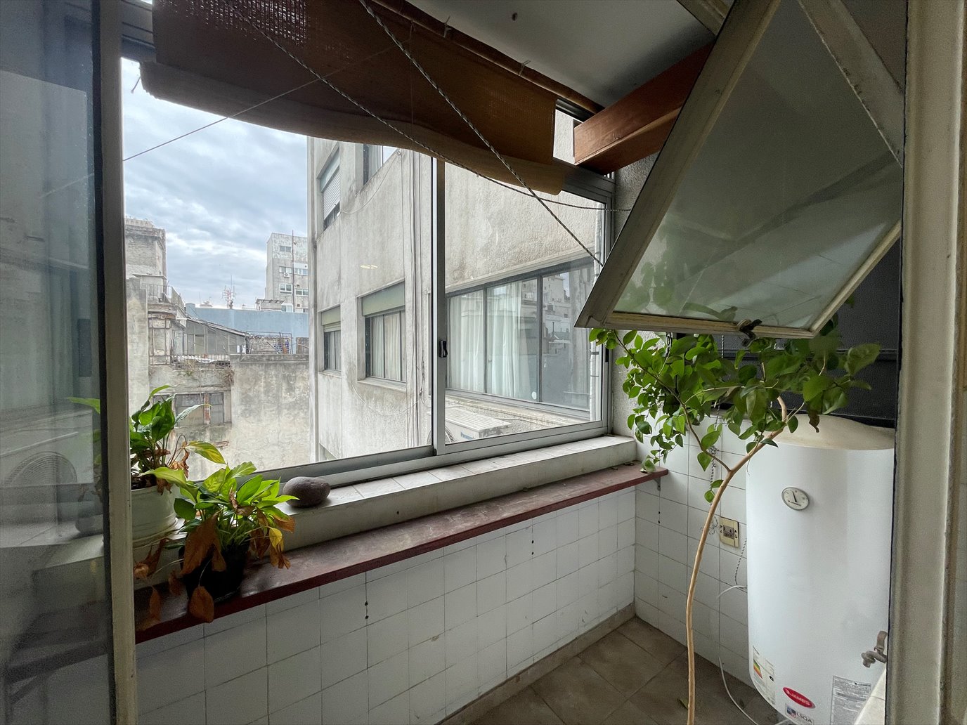 Alquiler de 4 Dormitorios y 3 Baños + Garage en Pleno Centro · Foto 11