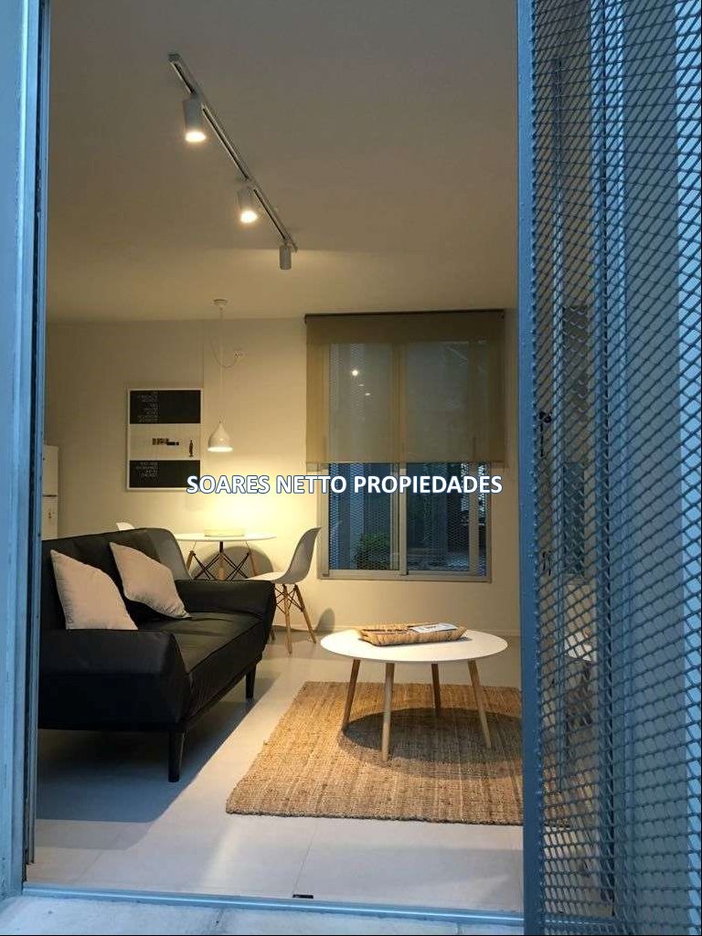 Parque Rodó Apto 1 dormitorio Amoblado con Patio