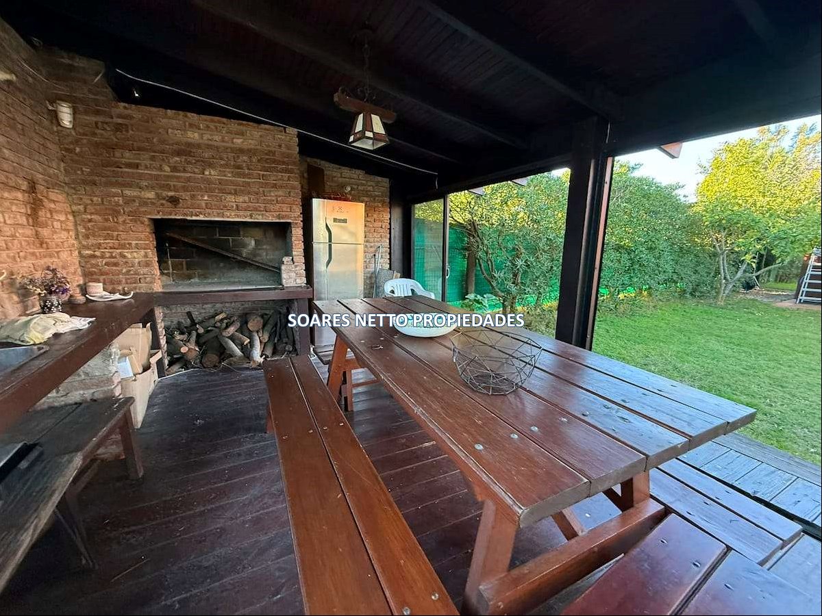 Casa en alquiler mensual en Villa Argentina, a una cuadra de la playa · Foto 5