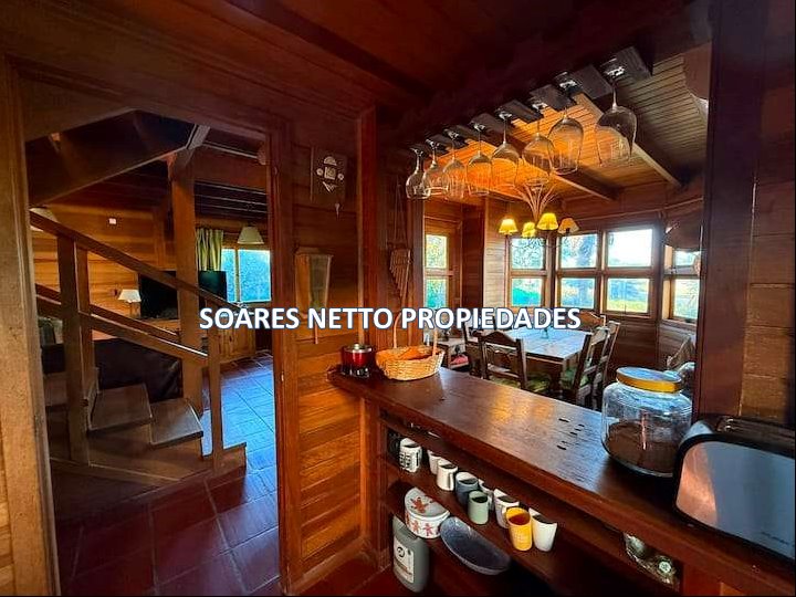 Casa en alquiler mensual en Villa Argentina, a una cuadra de la playa · Foto 1