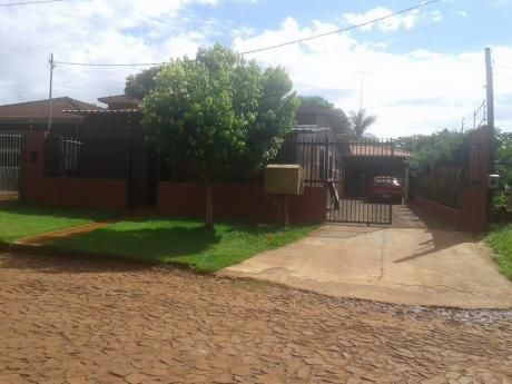 Oportunidad Unica, Casa Familiar Con Buenísima Ubicación