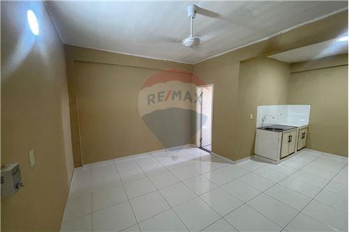 ALQUILER DE DEPARTAMENTO, LIMPIO — foto 2