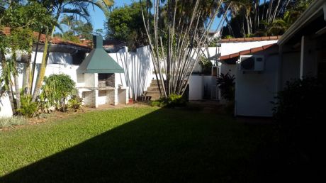Casa En Barrio El Dorado