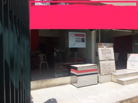 Plazuela 4 De Noviembre Local Comercial En Alquiler Estrategicamente Ubicado