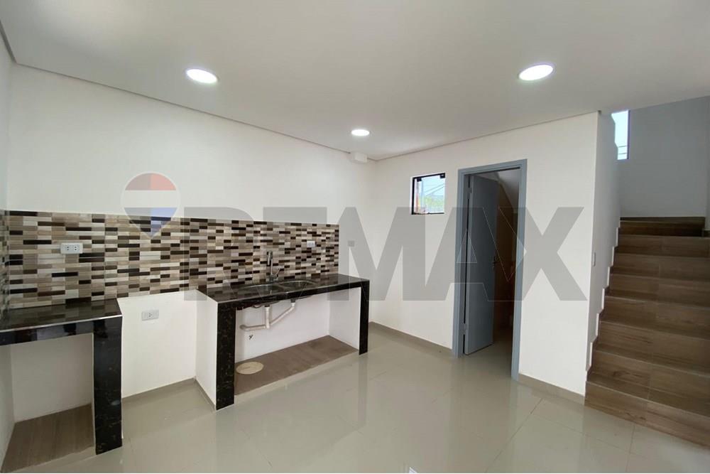 Casa en alquiler en Luque — foto 3