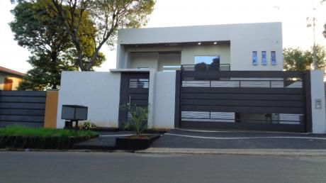 Vendo Casa A Extrenar En Lambare Zona Canal 13
