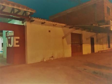 Casa De Dos Planta En Venta/anticretico S/avenida Sup. 750 Mts2