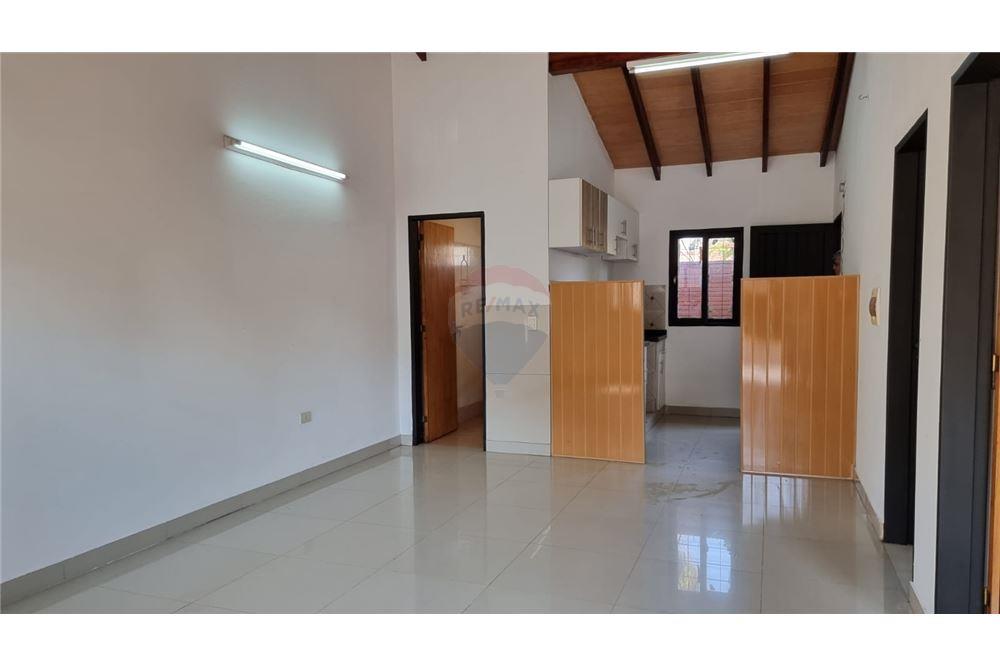 VENDO HERMOSO CHALET EN BO. CERRITO DE CAPIATA — foto 2