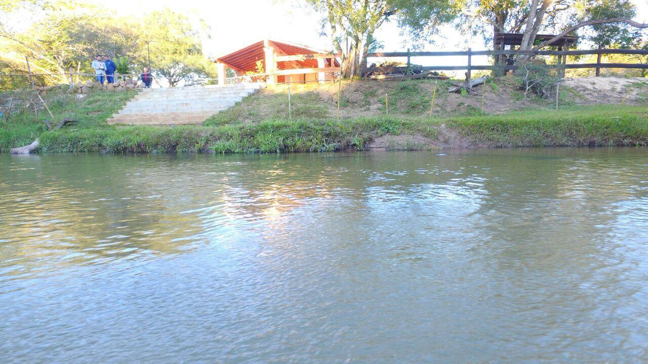 VENDO CASA QUINTA RODEADA DE ARROYO EN ITACURUBI — foto 3