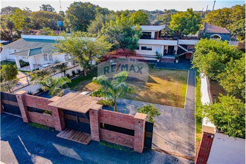 Casa en venta en Lambaré — foto 2