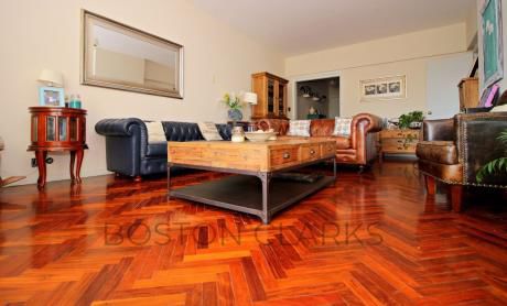 Apartamento En Venta: 4 Dormitorios En Suite Y 2 Garage, En Centro.