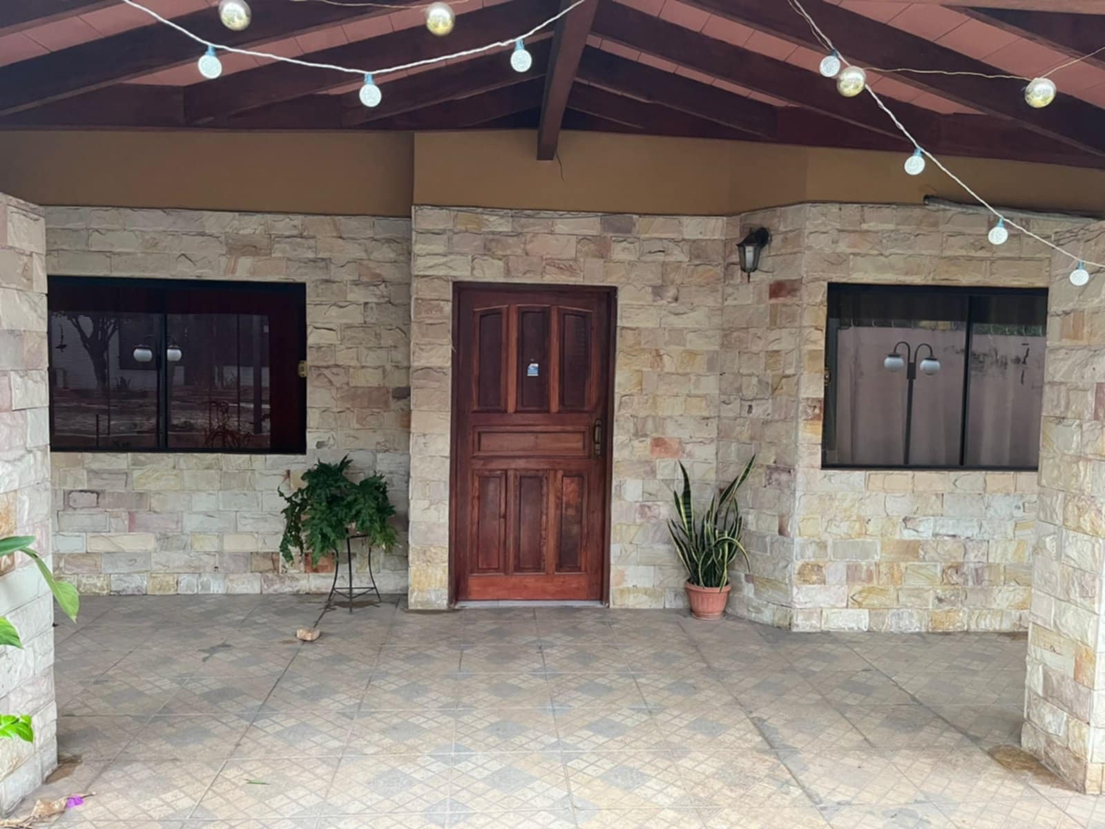 Alquilo amplia y confortable casa en Lambare — foto 2