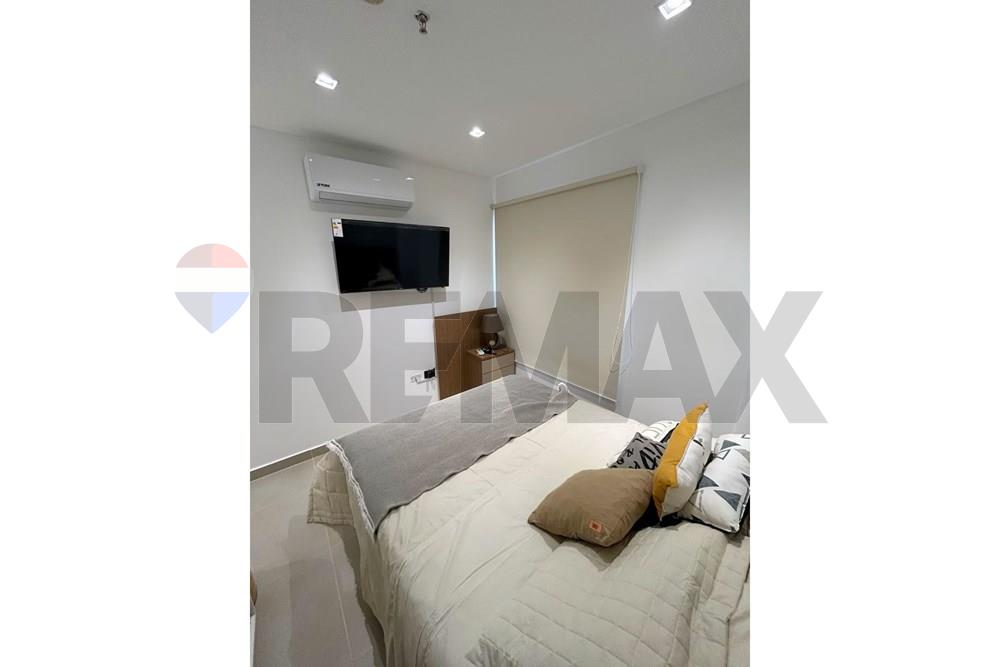 Alquiler departamento Las Lomas — foto 3