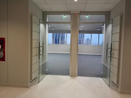 Lujosas Oficinas En El World Trade Center