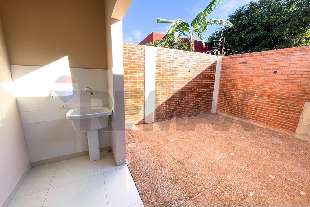 Casa - Alquiler - Villa Elisa, Central, Paraguay — foto 3