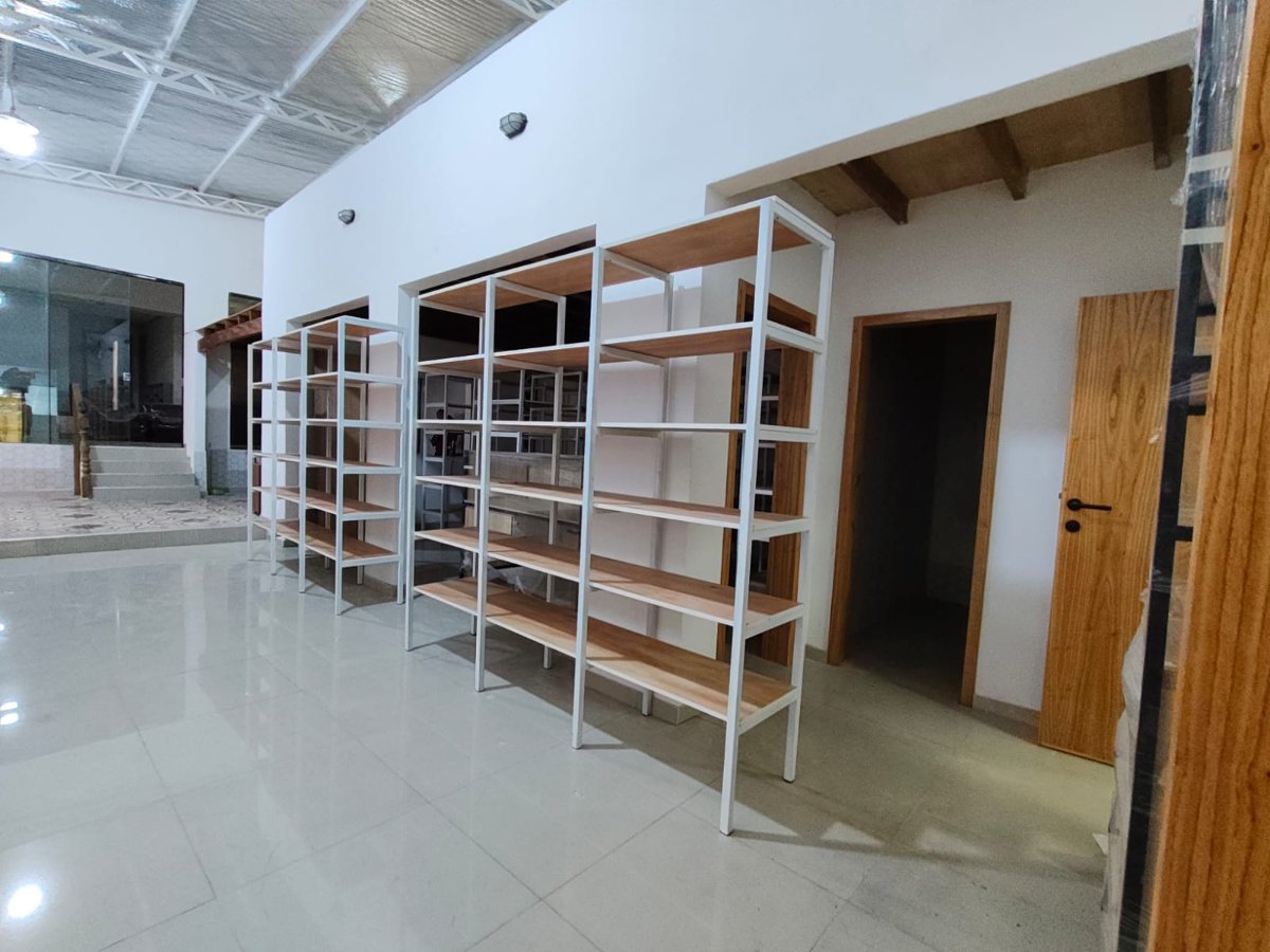 ALQUILO SALÓN COMERCIAL PREMIUM A ESTRENAR- SOBRE LA AVENIDA ARTIGAS — foto 3