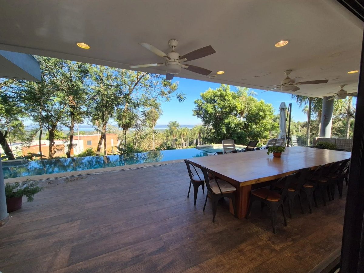VENDO IMPONENTE CASA CON VISTA AL LAGO EN SAN BERNARDINO — foto 2