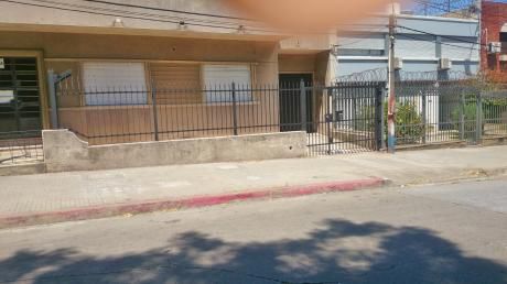 Casa Muy Luminosa E Independiente