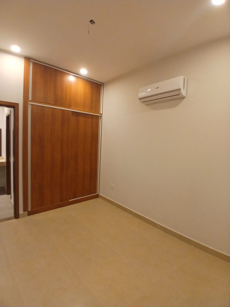 ALQUILO DEPARTAMENTO A ESTRENAR SAN LORENZO — foto 3