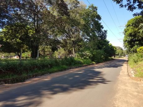 Propiedad De 6745 M2 En Ykua Dure