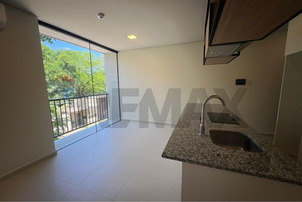 Departamento - Alquiler - Luque, Paraguay — foto 3