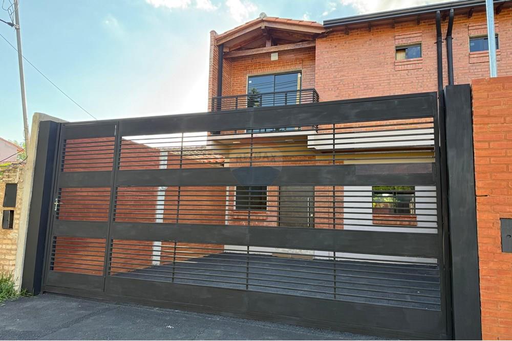 Dúplex en venta en Laurelty, Luque — foto 2