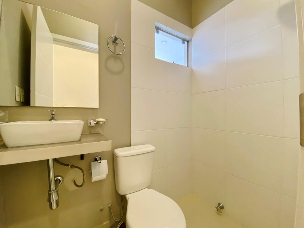 Moderna 4 Dormitorios A Estrenar Con Piscina Con O Sin Muebles. Ref. #