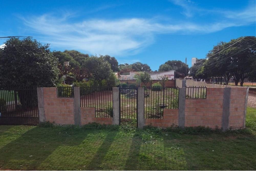 VENDO AMPLIO TERRENO EN EL ESTE DEL PAIS HERNANDARIAS — foto 2